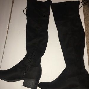SM New York size 7 thigh high boots